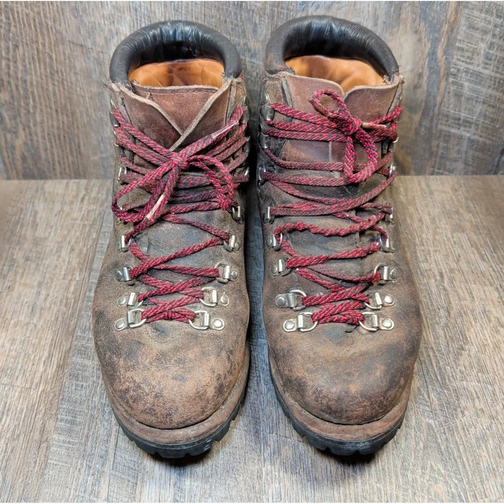 Vasque Vintage Mens 9.5 D Brown Leather Lace Up Mountain Hiking Boots Vibram USA